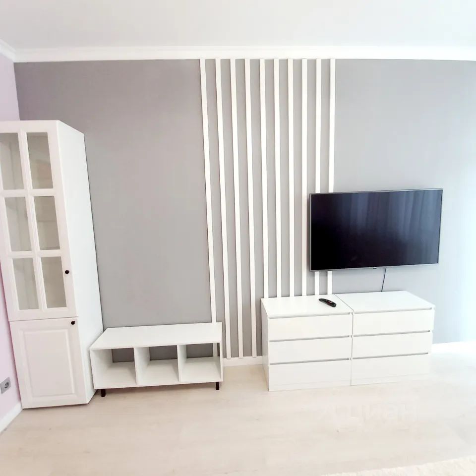 m. Strogino: Apartment, studio