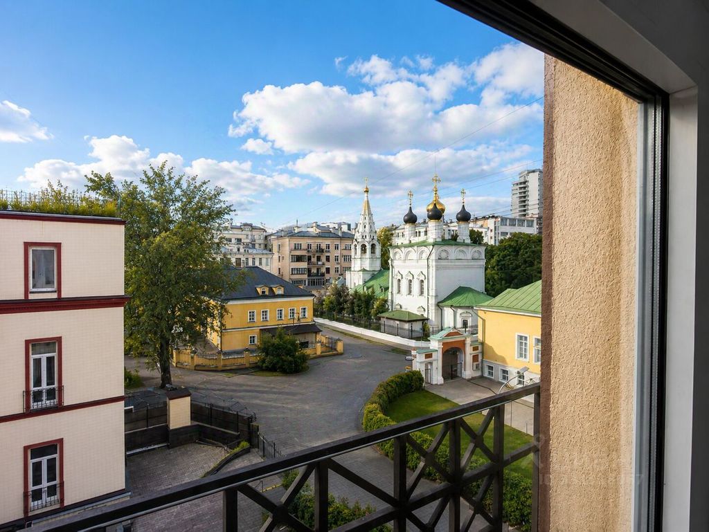 m. Smolenskaya: Apartment, 5-rooms