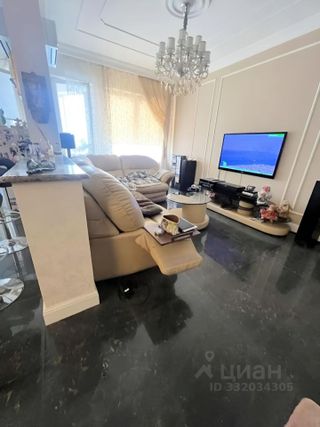m. Molodezhnaya: Apartment, 3-rooms