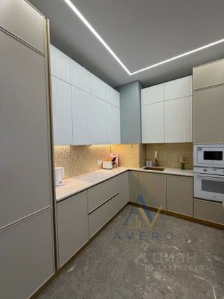 m. ZIL: Apartment, 2-rooms