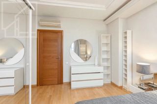 m. Pushkinskaya: Apartment, 3-rooms