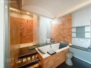 m. Barrikadnaya: Apartment, 4-rooms