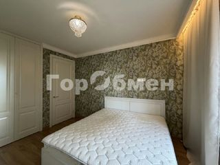 m. Annino: Apartment, 3-rooms