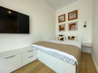 m. Vodny stadion: Apartment, studio