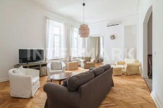 m. Kitay-gorod: Apartment, 4-rooms