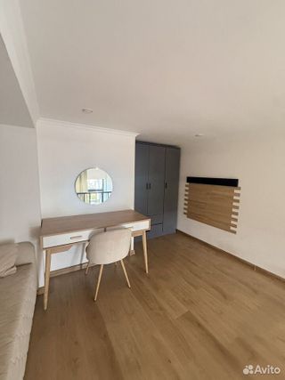 m. Vodny stadion: Apartment, studio
