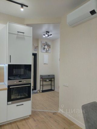 m. ZIL: Apartment, 1-rooms