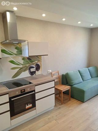 m. Lukhmanovskaya: Apartment, 2-rooms