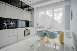 m. ZIL: Apartment, 2-rooms