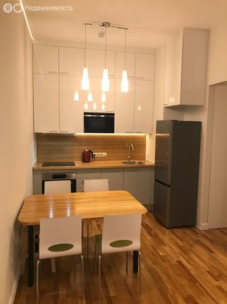 m. ZIL: Apartment, 1-rooms