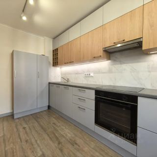 m. Bulvar Dmitriya Donskogo: Apartment, 2-rooms
