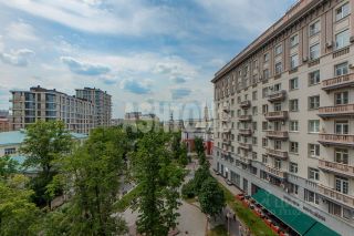 m. Tretyakovskaya: Apartment, 3-rooms