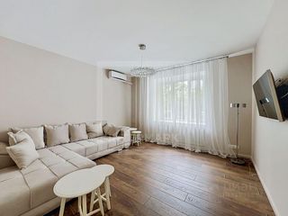 m. Barrikadnaya: Apartment, 2-rooms