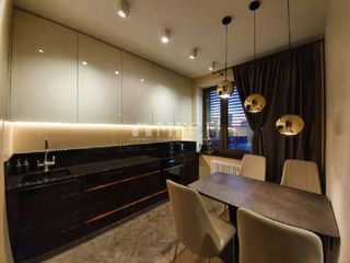 m. Ulitsa 1905 goda: Apartment, 2-rooms