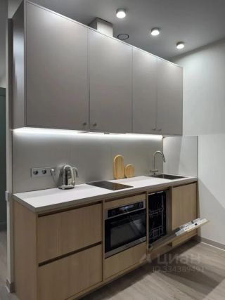 m. Maryina Roscha: Apartment, studio