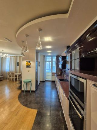 m. Baumanskaya: Apartment, 3-rooms