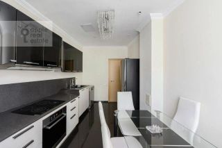 m. Smolenskaya: Apartment, 3-rooms