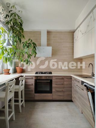 m. Oktyabrskoe pole: Apartment, 2-rooms