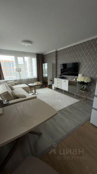 m. Липовая Роща: Apartment, 2-rooms