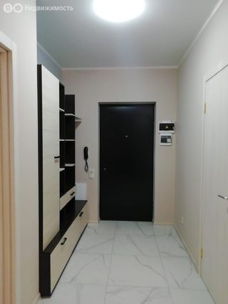 m. Lukhmanovskaya: Apartment, 1-rooms