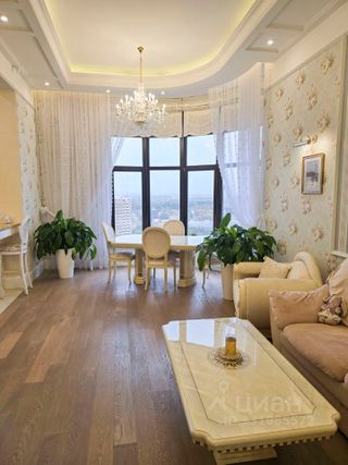 m. Molodezhnaya: Apartment, 3-rooms