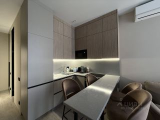 m. ZIL: Apartment, studio