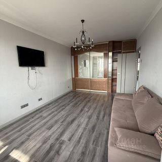 m. Slavyansky bulvar: Apartment, 2-rooms