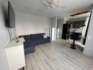 m. Lukhmanovskaya: Apartment, 1-rooms