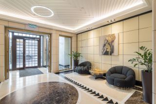 m. Oktyabrskaya: Apartment, 6-rooms