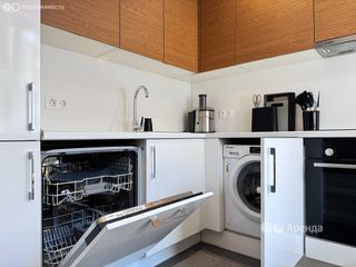 m. ZIL: Apartment, 1-rooms