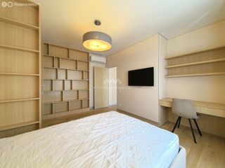 m. Molodezhnaya: Apartment, 2-rooms