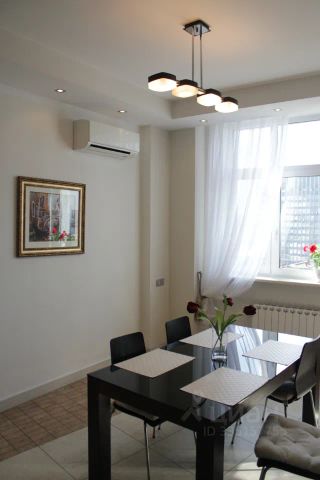m. Oktyabrskaya: Apartment, 3-rooms