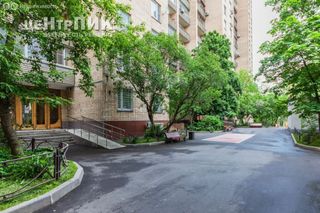 m. Krasnopresnenskaya: Apartment, 2-rooms