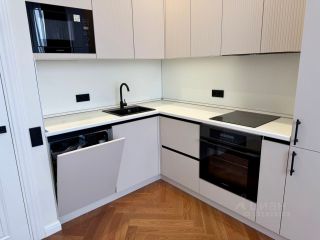 m. ZIL: Apartment, 1-rooms