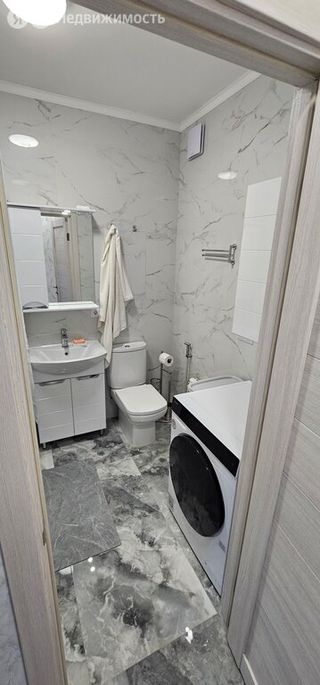 m. Nakhimovsky prospekt: Apartment, 2-rooms