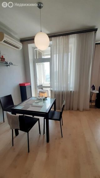 m. Oktyabrskoe pole: Apartment, 2-rooms