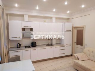 m. Mayakovskaya: Apartment, 2-rooms
