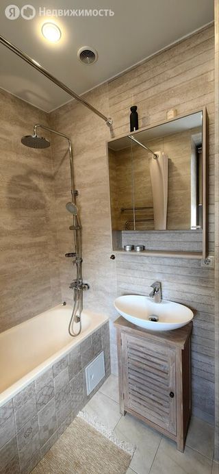 m. Dubrovka: Apartment, 2-rooms