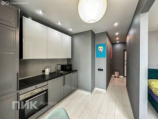 m. Lukhmanovskaya: Apartment, 1-rooms
