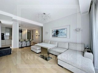 m. Novokuznetskaya: Apartment, 4-rooms