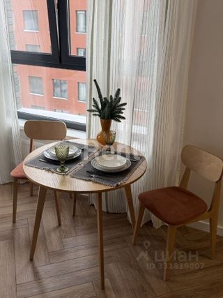 m. ZIL: Apartment, 1-rooms