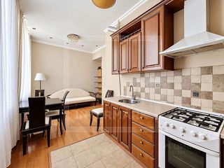 m. Novokuznetskaya: Apartment, 2-rooms