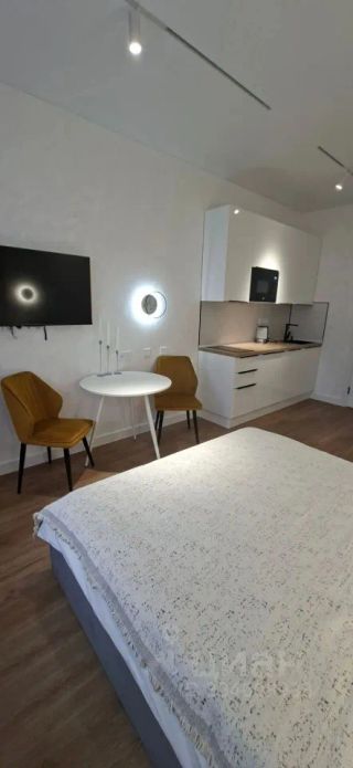 m. Shelepikha: Apartment, studio
