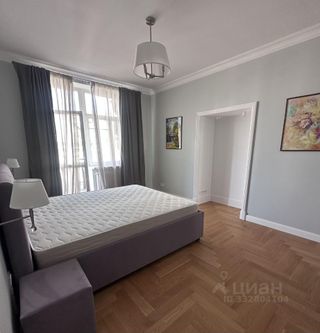 m. Kropotkinskaya: Apartment, 3-rooms