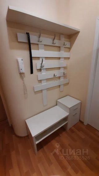 m. Lukhmanovskaya: Apartment, 2-rooms