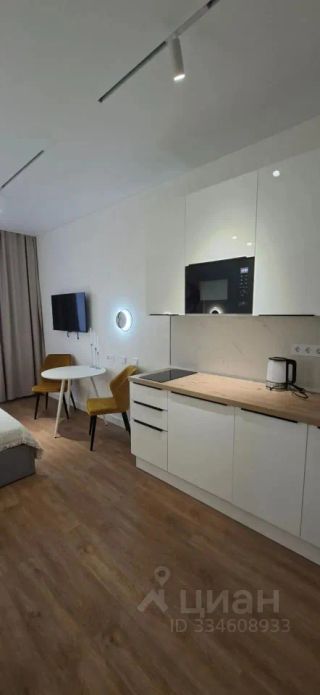 m. Shelepikha: Apartment, studio