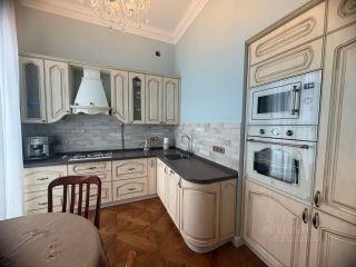 m. Ploschad Gagarina: Apartment, 2-rooms