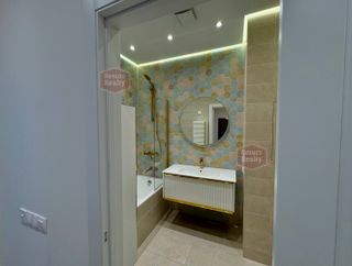 m. Kropotkinskaya: Apartment, 4-rooms
