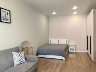 m. Lukhmanovskaya: Apartment, 1-rooms