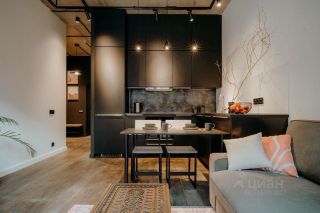 m. ZIL: Apartment, 2-rooms